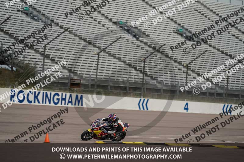 Rockingham no limits trackday;enduro digital images;event digital images;eventdigitalimages;no limits trackdays;peter wileman photography;racing digital images;rockingham raceway northamptonshire;rockingham trackday photographs;trackday digital images;trackday photos